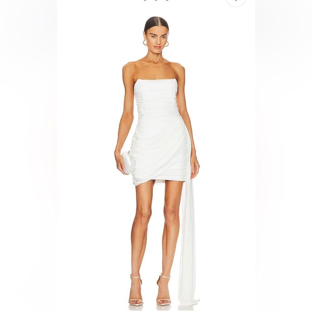 Elliatt Strapless White Mini Dress